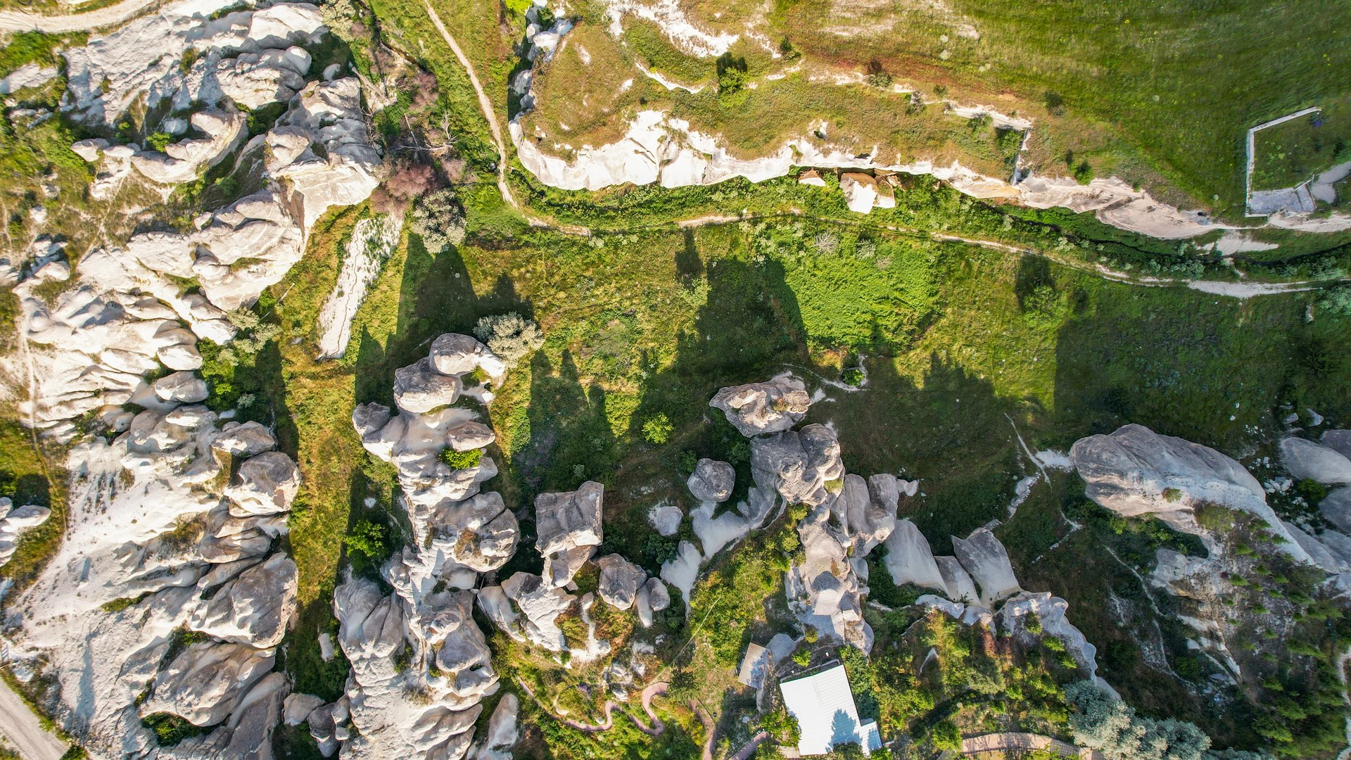 Vadi · kaya formasyonları, drone